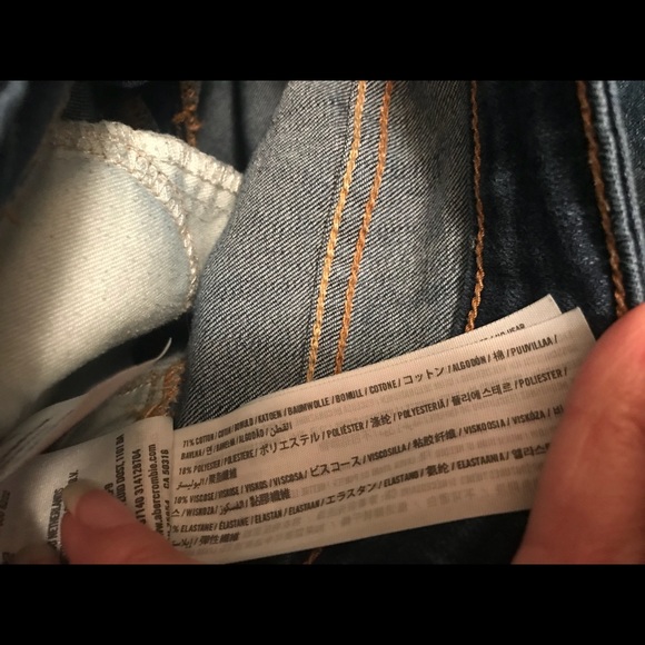 EUC Hollister Jeans 9s - Picture 4 of 5